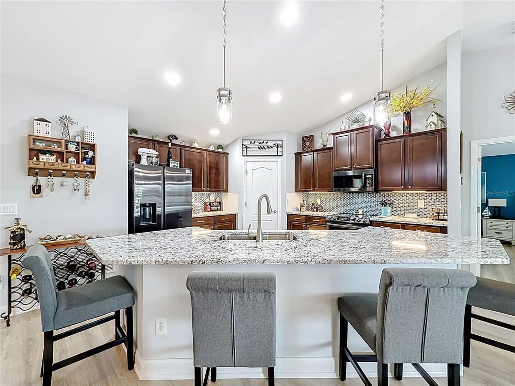 Image 16 of property listing at 9910 SW 55TH AVENUE ROAD, Ocala, FL 34476