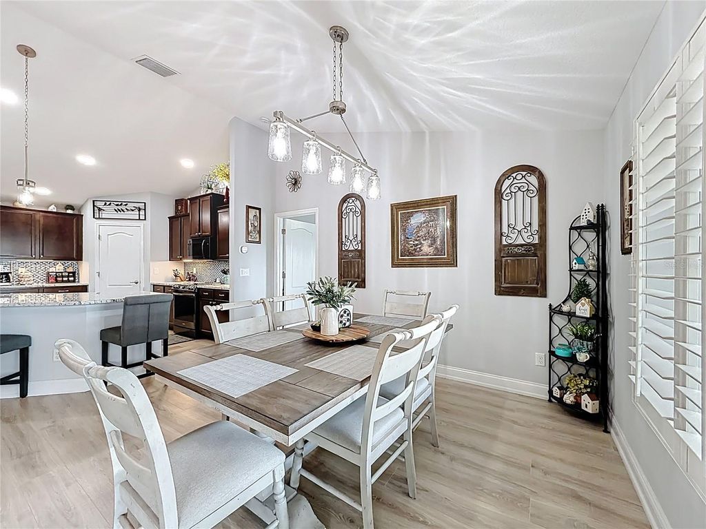 Image 19 of property listing at 9910 SW 55TH AVENUE ROAD, Ocala, FL 34476