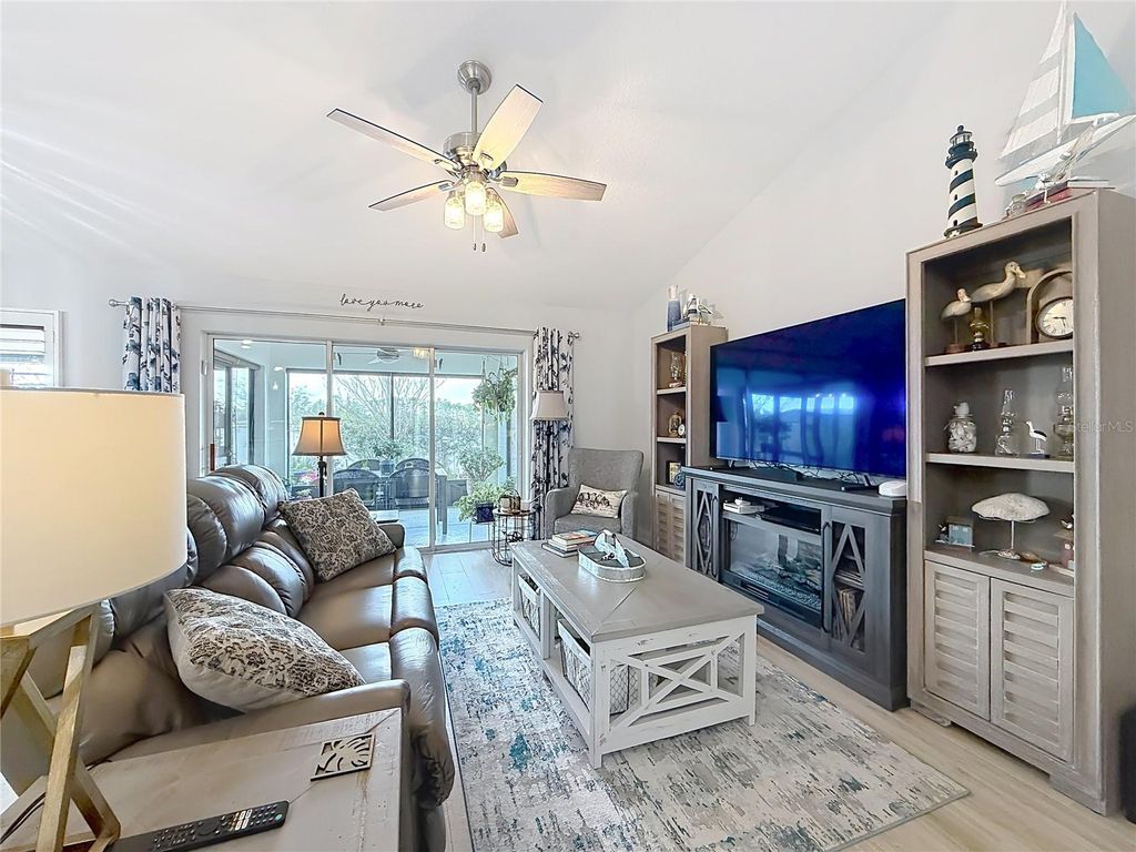 Image 21 of property listing at 9910 SW 55TH AVENUE ROAD, Ocala, FL 34476