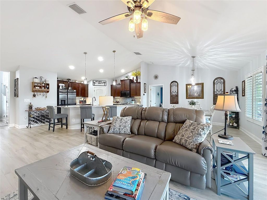 Image 24 of property listing at 9910 SW 55TH AVENUE ROAD, Ocala, FL 34476