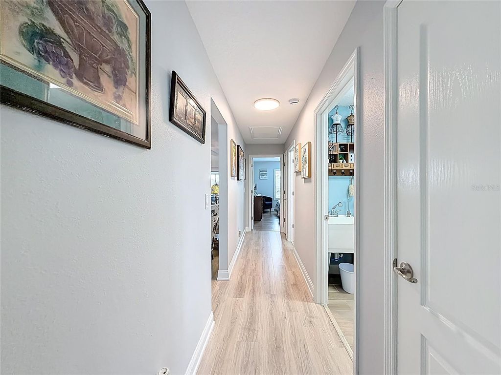 Image 40 of property listing at 9910 SW 55TH AVENUE ROAD, Ocala, FL 34476