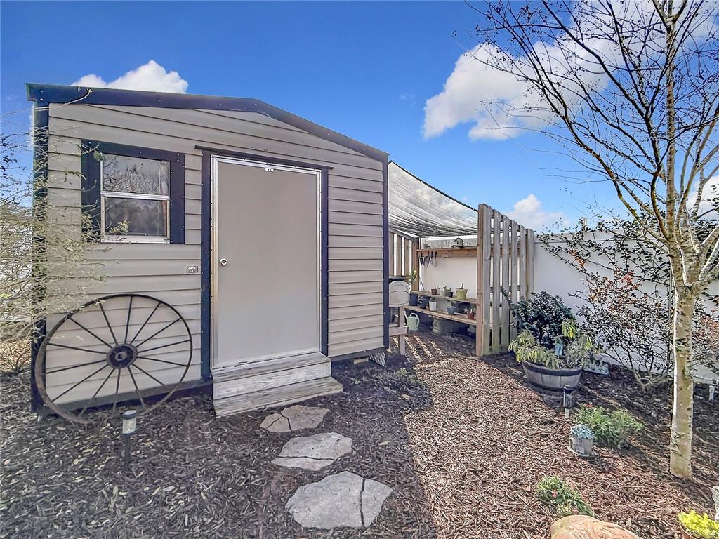 Image 52 of property listing at 9910 SW 55TH AVENUE ROAD, Ocala, FL 34476