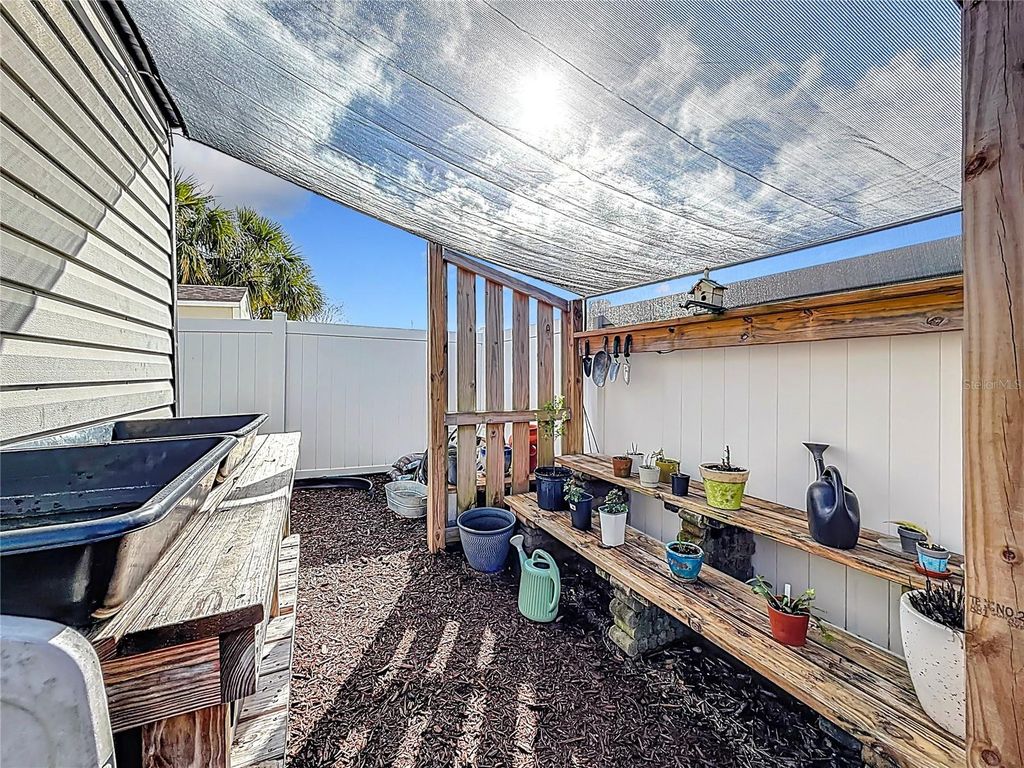 Image 53 of property listing at 9910 SW 55TH AVENUE ROAD, Ocala, FL 34476