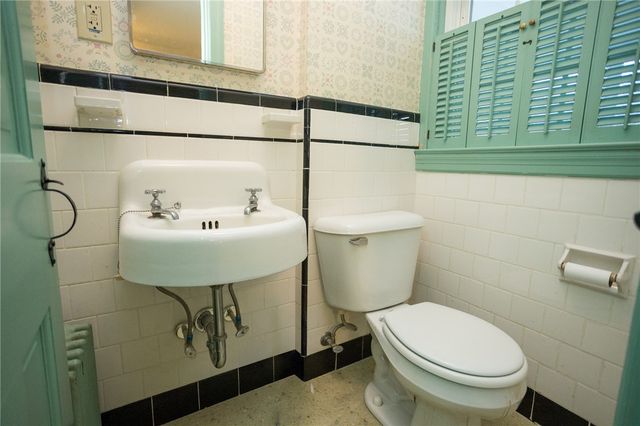 75 Parker Street, Lincoln, RI 02865