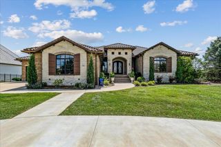 10611 E Summerfield Cir, Wichita, KS 67206