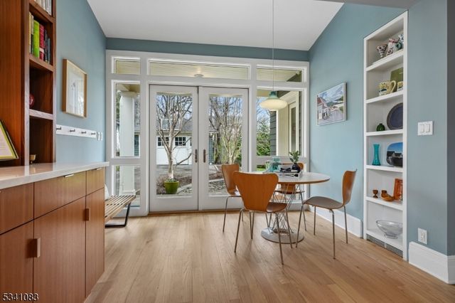 43 Ridgewood Terrace, Maplewood Twp., NJ 07040