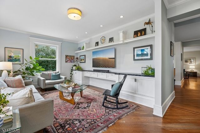 43 Ridgewood Terrace, Maplewood Twp., NJ 07040