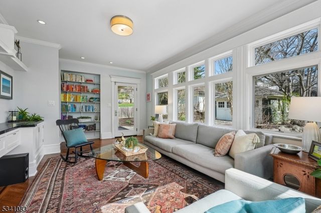 43 Ridgewood Terrace, Maplewood Twp., NJ 07040