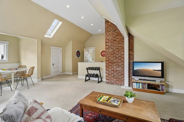 43 Ridgewood Terrace, Maplewood Twp., NJ 07040