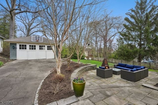 43 Ridgewood Terrace, Maplewood Twp., NJ 07040