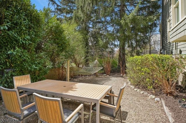 43 Ridgewood Terrace, Maplewood Twp., NJ 07040