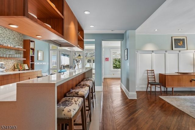 43 Ridgewood Terrace, Maplewood Twp., NJ 07040