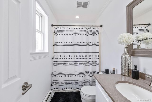 10 Tall Oaks Court, Manorville, NY 11949