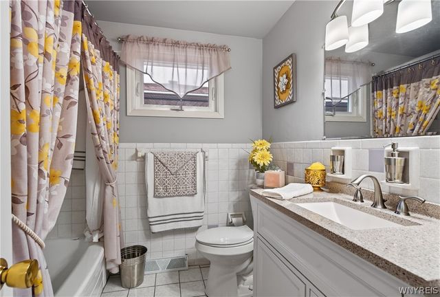 83 Patricia Lane, Cheektowaga, NY 14227