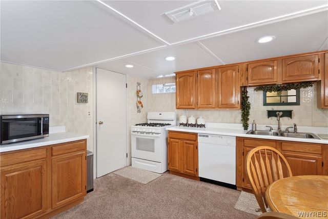 83 Patricia Lane, Cheektowaga, NY 14227