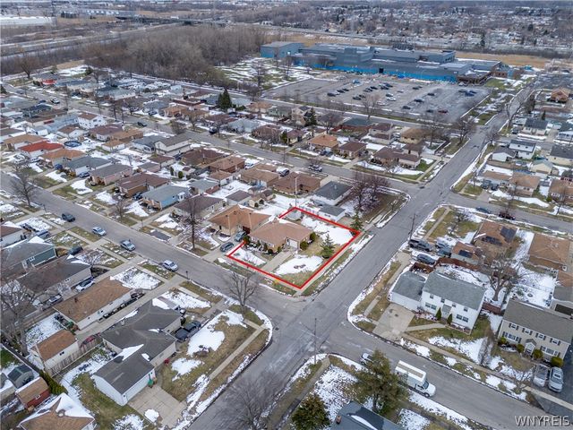 83 Patricia Lane, Cheektowaga, NY 14227