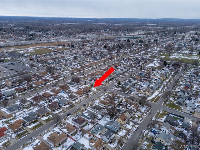 83 Patricia Lane, Cheektowaga, NY 14227