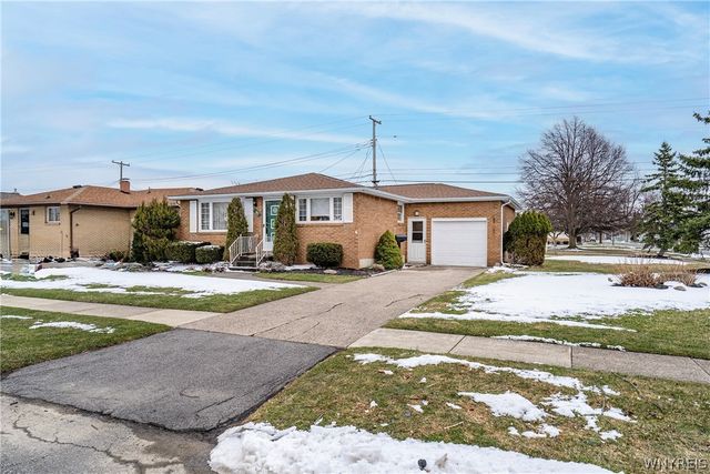 83 Patricia Lane, Cheektowaga, NY 14227