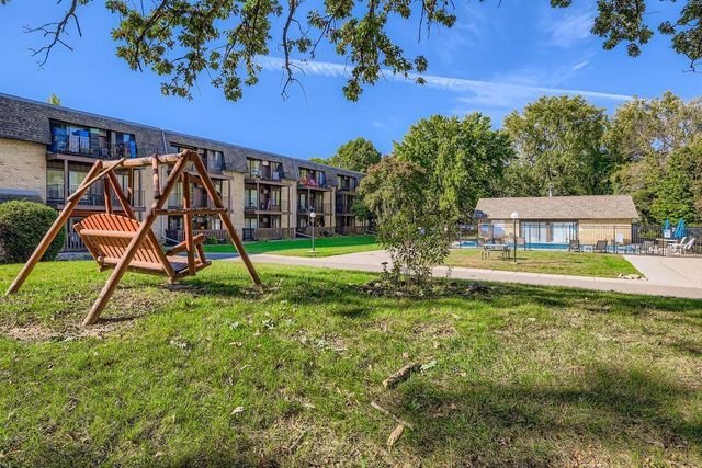 3461 Kent Street 1002, Shoreview, MN 55126