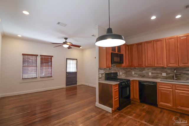 422 N Davis Hwy, Pensacola, FL 32501