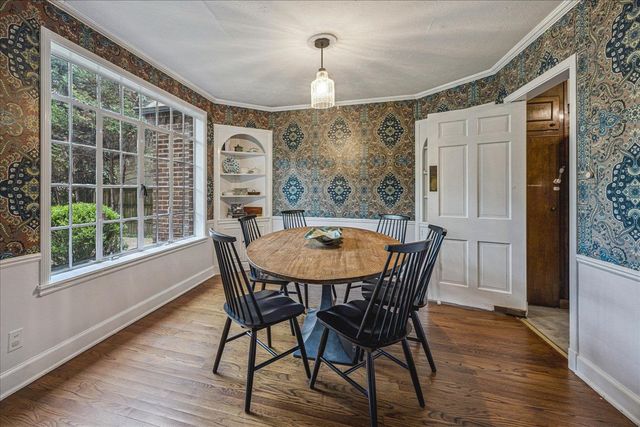 3581 POPLAR AVE, Memphis, TN 38111