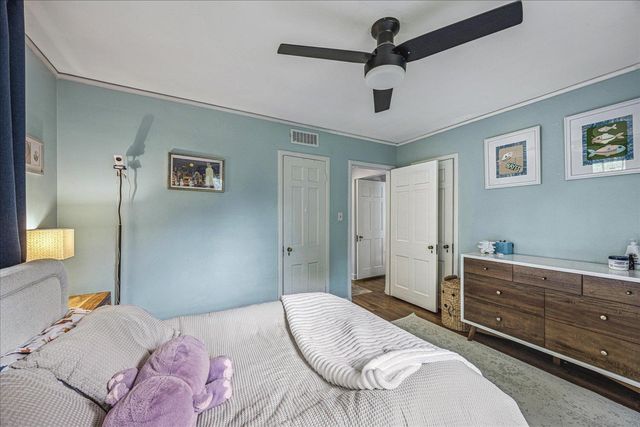 3581 POPLAR AVE, Memphis, TN 38111