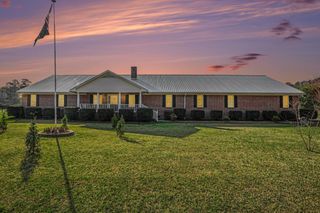 436 Tanner Rd., Hemingway, SC 29554