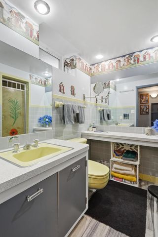 1127 Highland Park Drive, Bettendorf, IA 52722