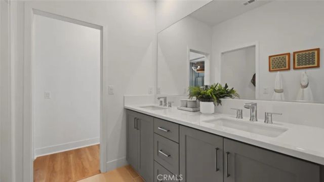 29519 Corte Azulejo, Valencia, CA 91354