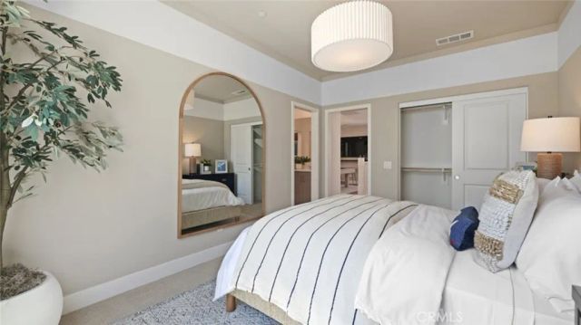 29519 Corte Azulejo, Valencia, CA 91354