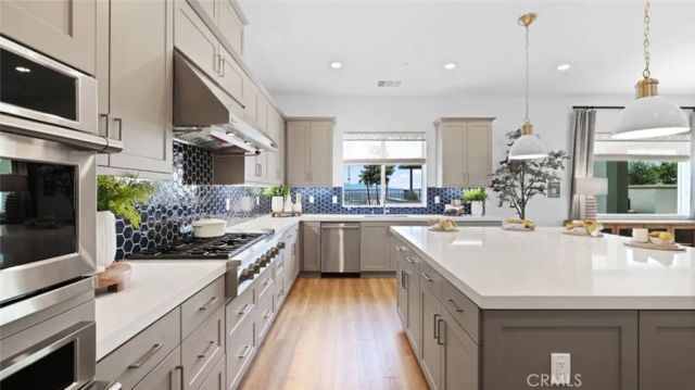 29519 Corte Azulejo, Valencia, CA 91354