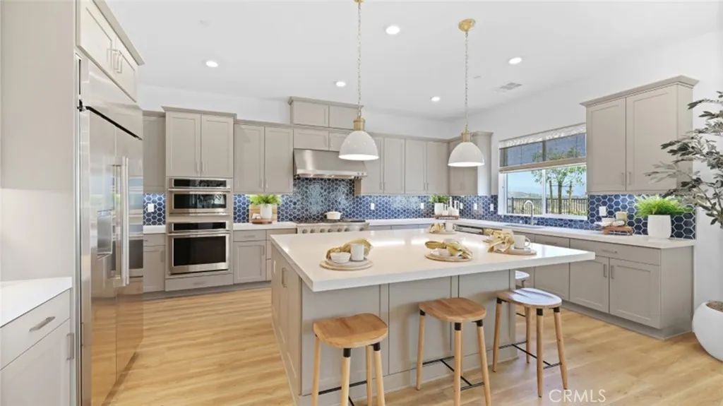 29519 Corte Azulejo, Valencia, CA 91354