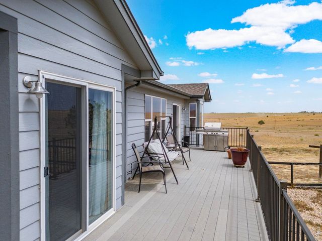 15330 Perrytown St, Hudson, CO 80642