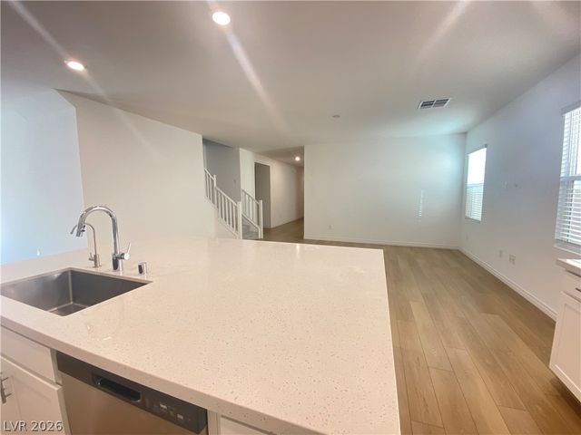 3995 Redwood Glen Court, Las Vegas, NV 89141