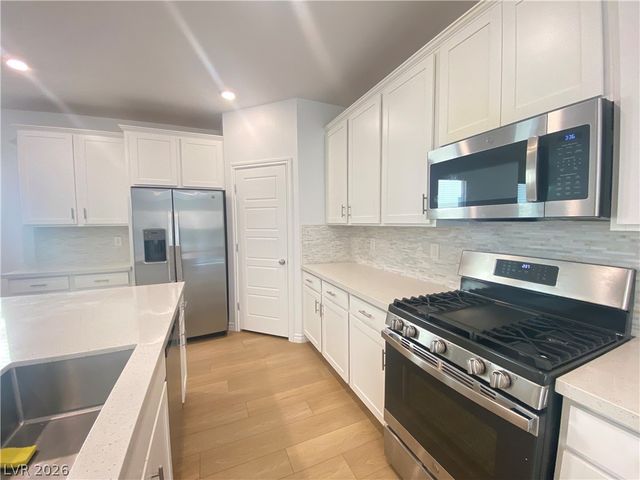 3995 Redwood Glen Court, Las Vegas, NV 89141