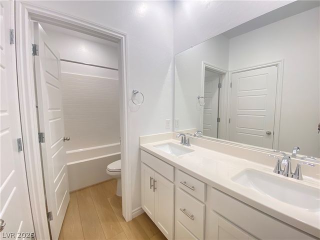 3995 Redwood Glen Court, Las Vegas, NV 89141