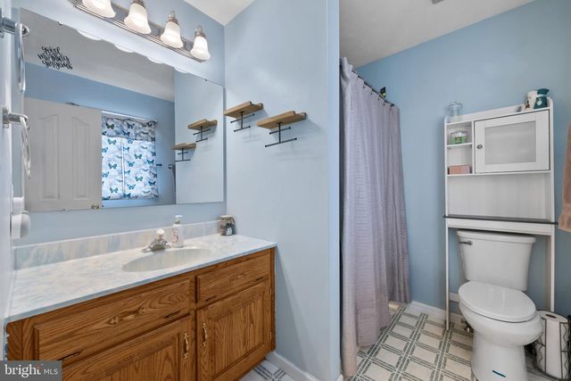 11 YORKTOWNE CT, Littlestown, PA 17340