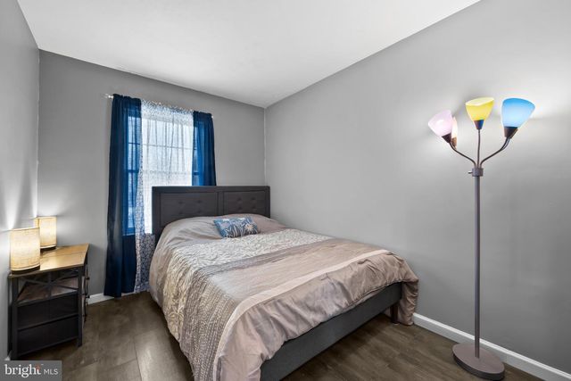 11 YORKTOWNE CT, Littlestown, PA 17340