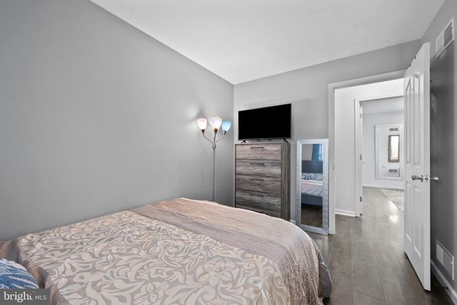 11 YORKTOWNE CT, Littlestown, PA 17340