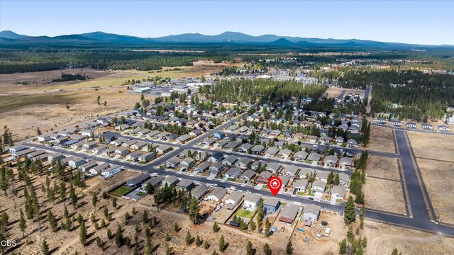 16487 Bassett Road, La Pine, OR 97739