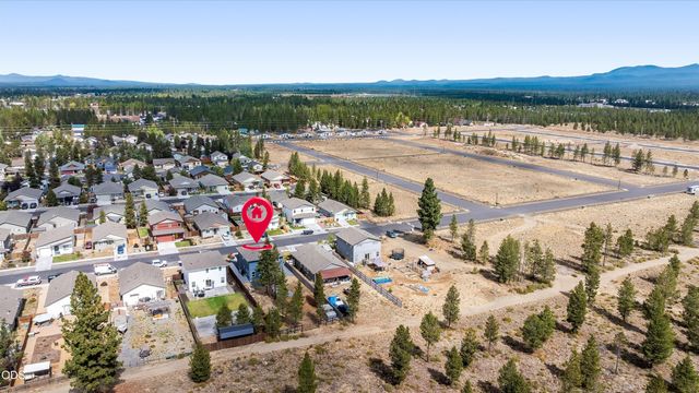 16487 Bassett Road, La Pine, OR 97739