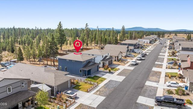 16487 Bassett Road, La Pine, OR 97739