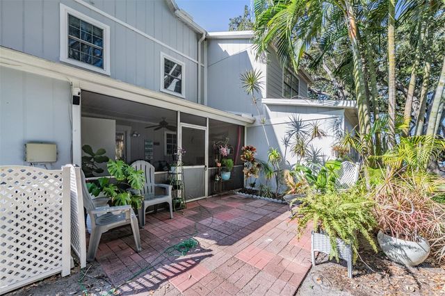 611 SAINT HENRY DRIVE, Brandon, FL 33511