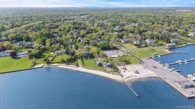4 Shore Road, Bellport Village, NY 11713