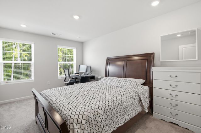 1712 Sweet Gardenia Way, Apex, NC 27502