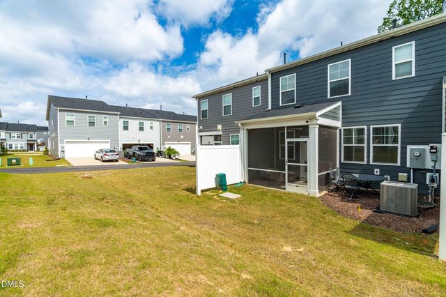 1712 Sweet Gardenia Way, Apex, NC 27502