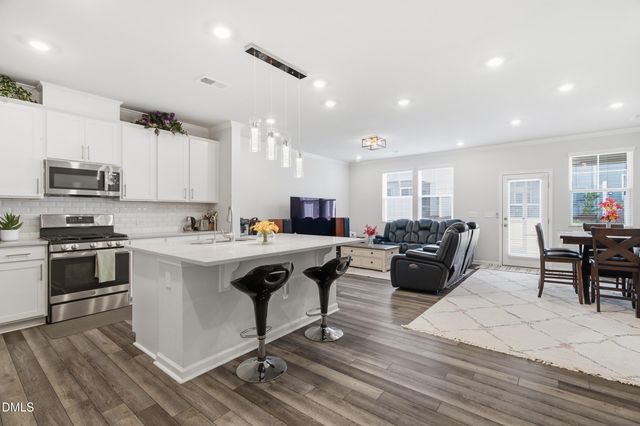 1712 Sweet Gardenia Way, Apex, NC 27502