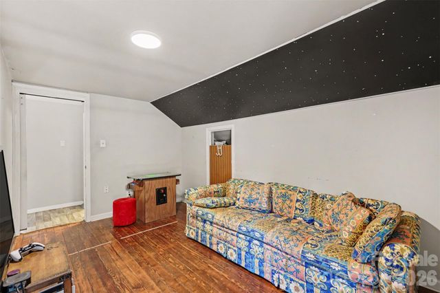 222 Hickory Grove Road, Mcadenville, NC 28101