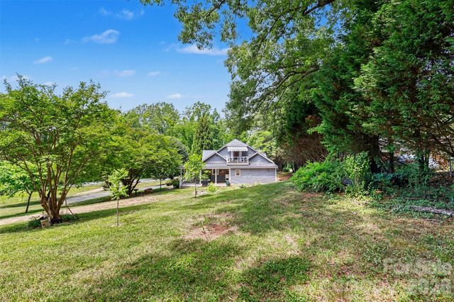 222 Hickory Grove Road, Mcadenville, NC 28101