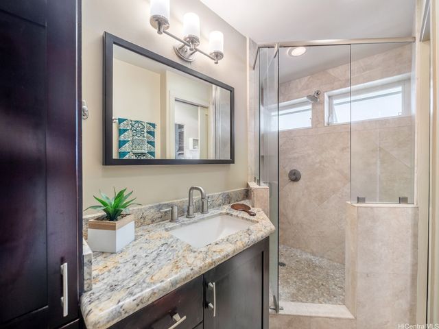 294 Awakea Road, Kailua, HI 96734
